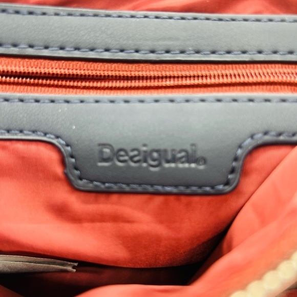 DESIGUAL WOMEN’S BEAUTIFUL CROSSBODY SHOULDER BAG EUC - Picture 7 of 14